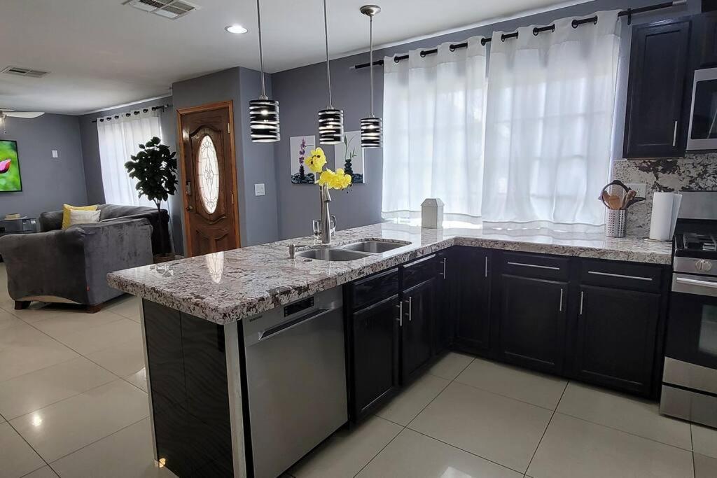 K - Fully Remodeled And Professionally Decorated Las Vegas Eksteriør billede